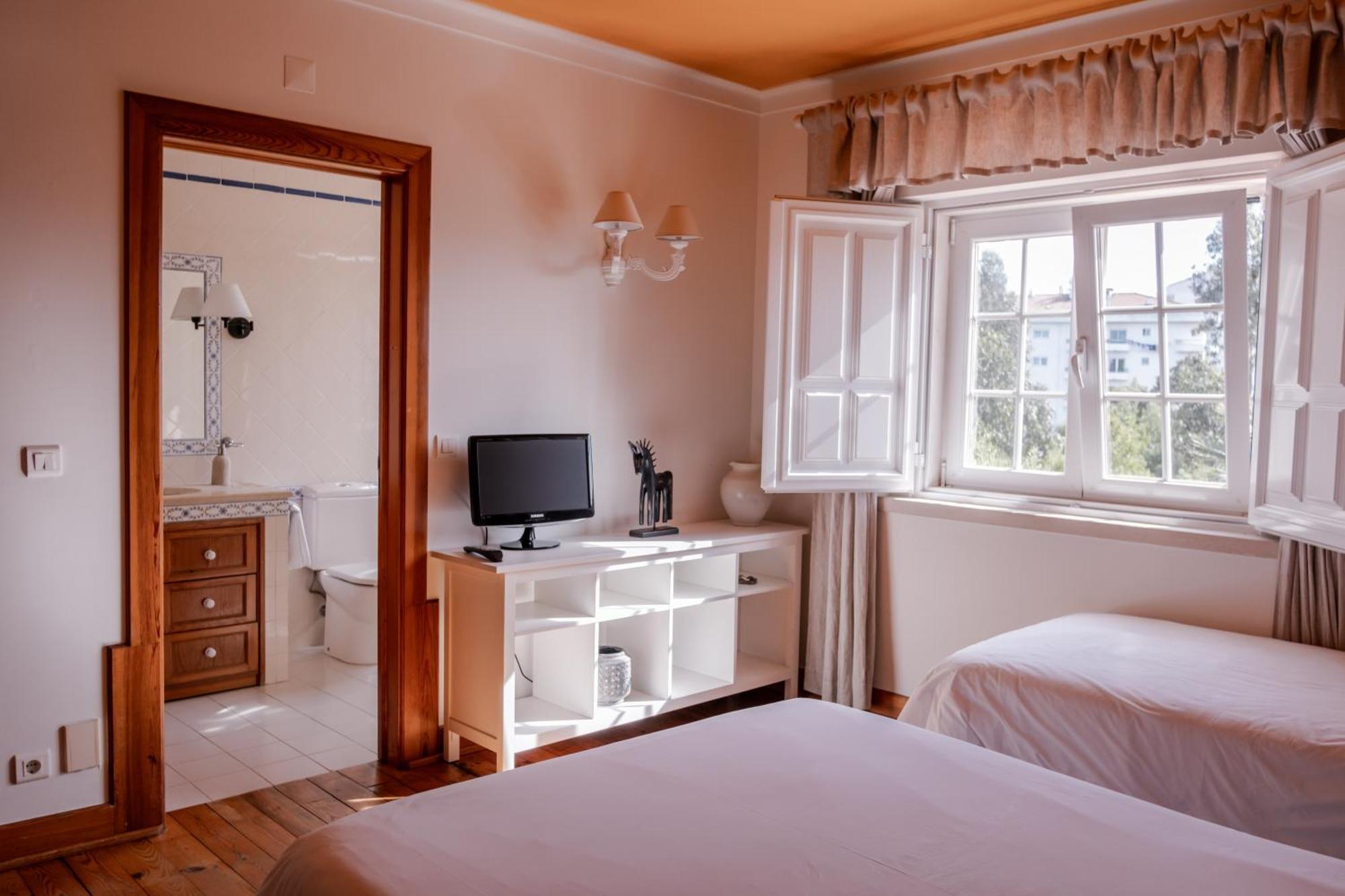 Magnolia B&B Leiria Bagian luar foto